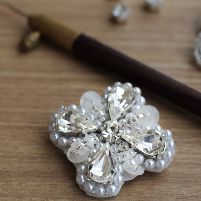 【本店11F】5/15、5/26 フィロザ美南と作るリュネビル刺繍のブローチ