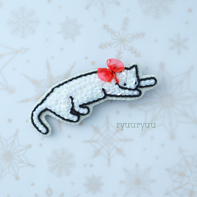 【本店11F】11/12 流流ryuuryuuと作るねそべりねこブローチ（クリスマスver.)