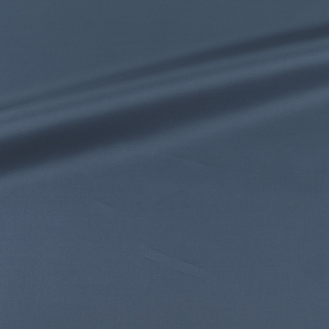 737.紺系