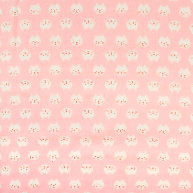 B.ピンク