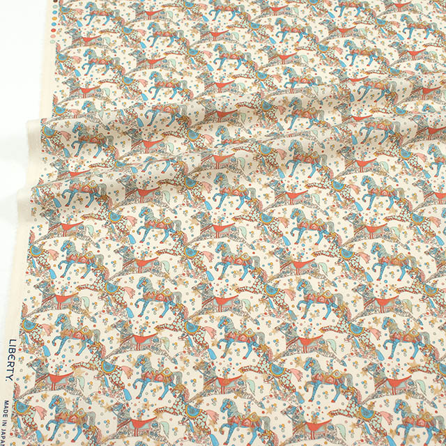 生地 LIBERTY FABRICS リバティ・ファブリックス タナローン 2025AW Festive Collection Celestial Pace セレスティアル・ペース(DC35395) J25B.アイボリー/ブルー 09Ac04j