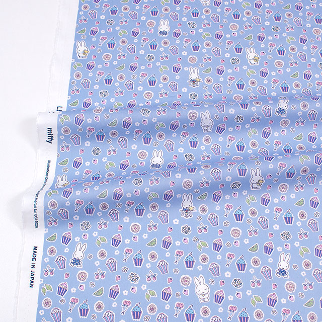 生地 LIBERTY FABRICS リバティ・ファブリックス タナローン The Miffy Picture Book Collection by Liberty A Sweet Birthday ア・スウィート・バースデー(DC35976) 26ET.ブルー 09Ac04j