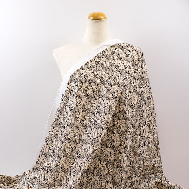 生地 LIBERTY FABRICS リバティ・ファブリックス タナローン 2026AW DESIGN. NATURE. ART. Penelope's Pirouette ペネロペズ・ピルエット(DC35732) J26C.アイボリー/ブラック 09Ac04j