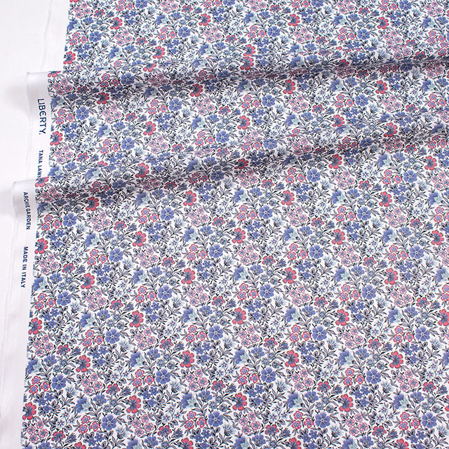 生地 LIBERTY FABRICS リバティ・ファブリックス 2026AW Archive Garden Carnation Trail カーネーション・トレイル(26-363J7529) 26DU.ブルー/ピンク 09Ac04j