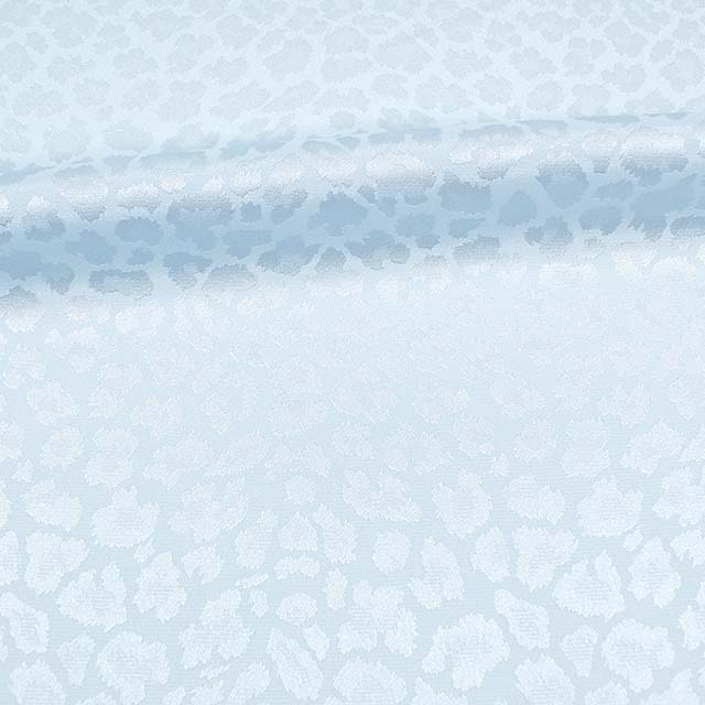 8.ペールブルー