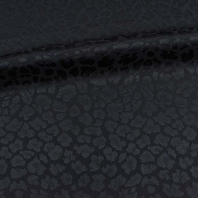 15.ブラック