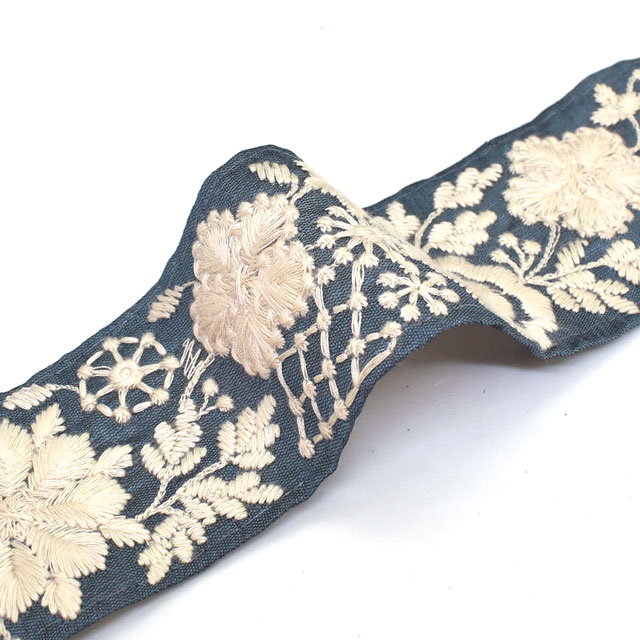 インド製刺繍リボン ミルキーフラワー （02） 1m入り 3.デニム