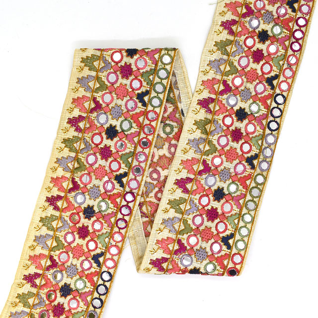 インド製刺繍リボン オリエンタル・ジオ （16） 1m入り 2.アイボリー×マルチ (H)_4b_