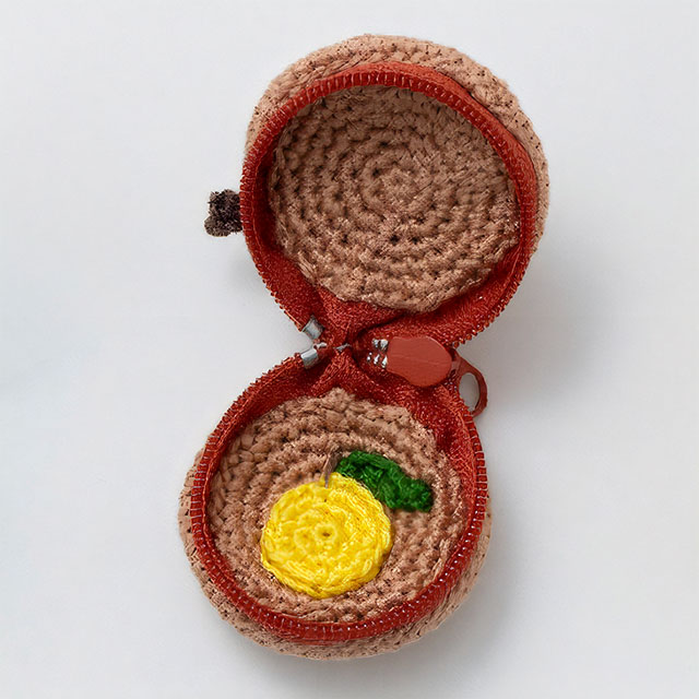 手編みキット cosmo-コスモ- 刺しゅう糸で編むちいさなポーチ(502510) カピバラ 06Bn24_