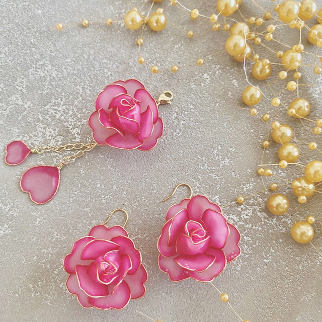 新宿本店 服飾館 ビーズ 装飾雑貨売場 8月26日 9月10日アメリカンフラワーで作る造花小物講習会 秋バラのアクセサリー 121 新宿オカダヤ